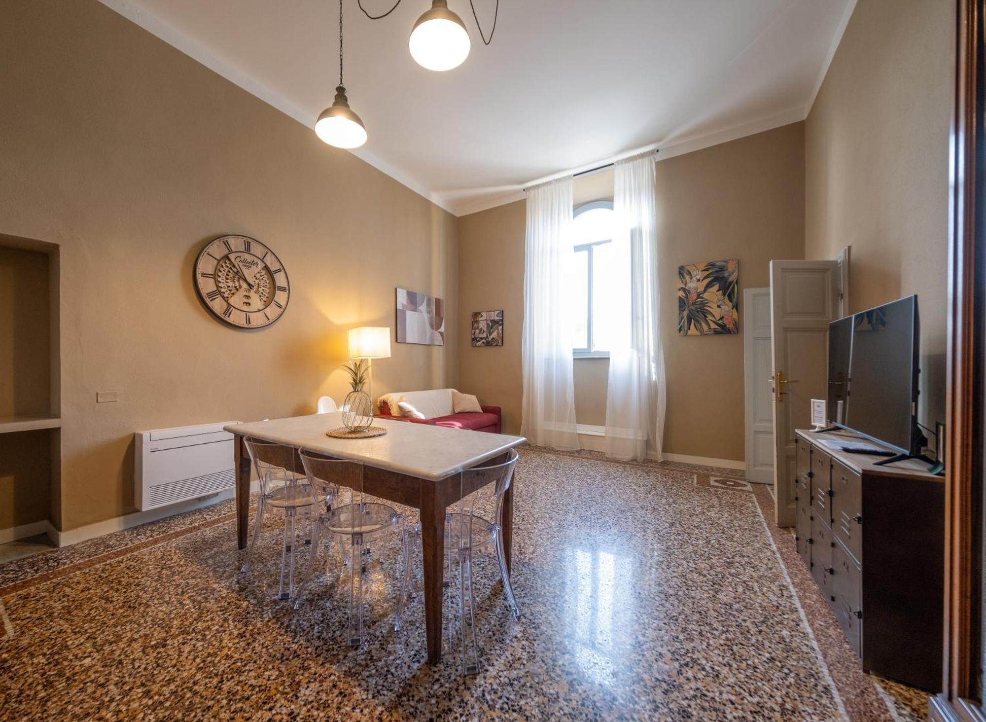 Lungarno Buozzi 7 Apartments Pisa Exterior photo
