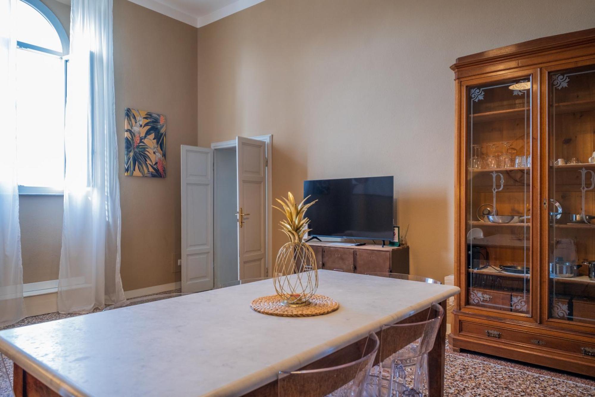 Lungarno Buozzi 7 Apartments Pisa Exterior photo